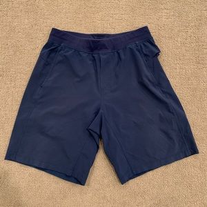 Lululemon used men’s athletic shorts size L
